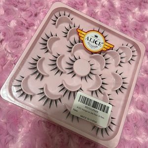 Alice manga lashes